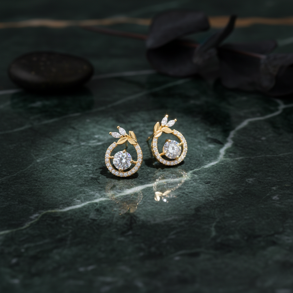 Leafy Sparkle Earrings - Gold